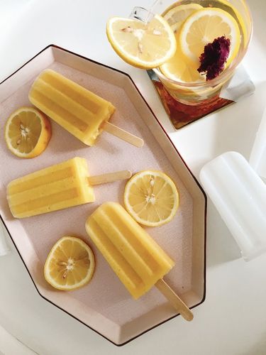 自制美味菠萝冰棍：独特口感与健康食材的完美结合