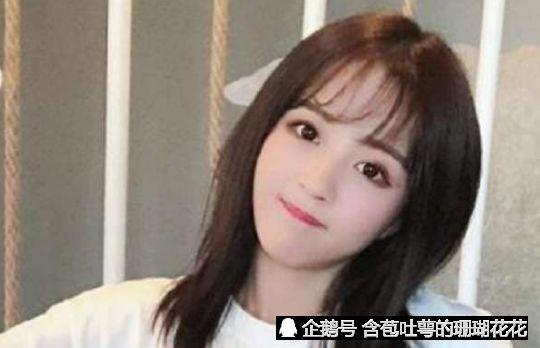 莉哥直播唱国歌被封：道歉未获网友原谅，呼吁明星应尊重历史和文化