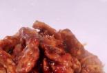 糖醋里脊的家常做法：酸甜可口，外酥里嫩的美食佳品