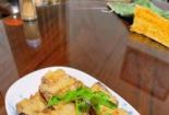 红灯笼点缀，香脆茄子肉卷制作全解析