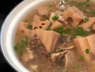 排骨炖藕独家做法，美味营养一步到位