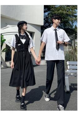 JK制服：女高中生的青春风格服饰，展现独特美感与时代特点