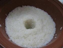 制作米酒：简单易学的家庭酿酒方法
