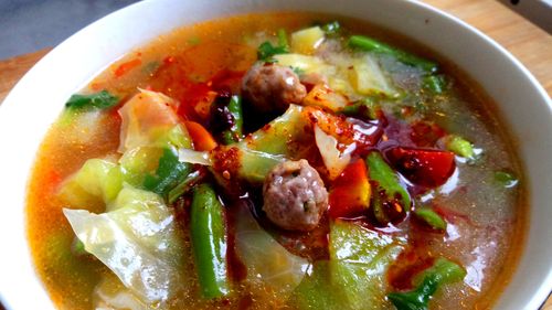 家常美味肉丸胡辣汤，简单易学，营养又暖身