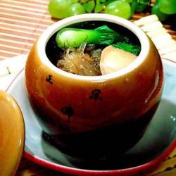 闽菜珍品坛启八宝佛跳墙：珍馐美味的烹饪秘诀