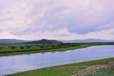 探访额尔古纳河：中俄界河的魅力与游玩攻略