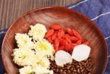 冰糖菊花枸杞茶：明目益肾，为电脑族注入活力！