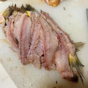 黄鱼面的家常做法：鲜美无比，入口即化