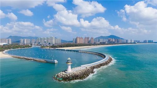 卧龙湖：全年全天候开放的观景胜地