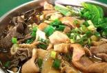 制作美味牛杂汤的秘诀，让你在家也能享受美食盛宴
