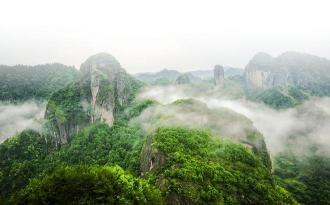 仙都景区的魅力：历史、自然与人文的完美融合
