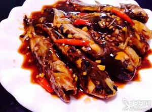 红烧嘎鱼的做法：烹饪美味嘎鱼的指南