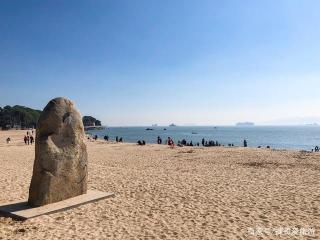 厦门白城沙滩：历史与美景的绝佳融合，漫步、游戏、观赏的好去处