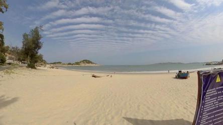 坛南湾海滨沙滩：一处未受污染的美丽海滩