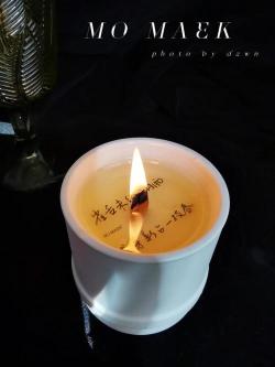 描写蜡烛的诗句：古典诗词中的光与影，情感与时光交织之美