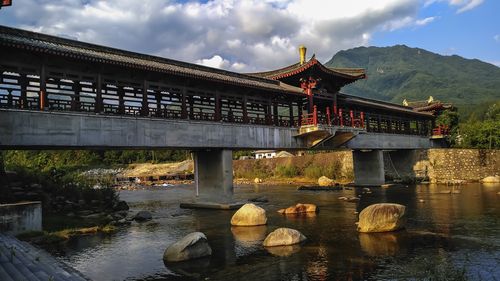 华阳古镇：古韵今风，自然与历史的完美融合
