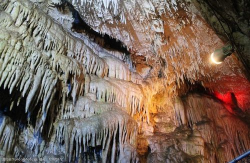 沂水天然地下画廊：自然、人文与休闲的完美融合