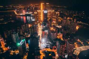 重庆夜景：璀璨繁华与浪漫之都