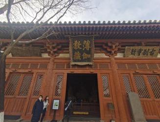 华严寺：大同市中心的辽金建筑与佛教文化瑰宝