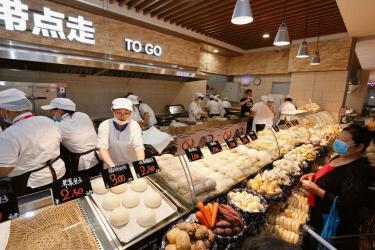 阳光生活购物广场：韩城市最大的两家超市之一